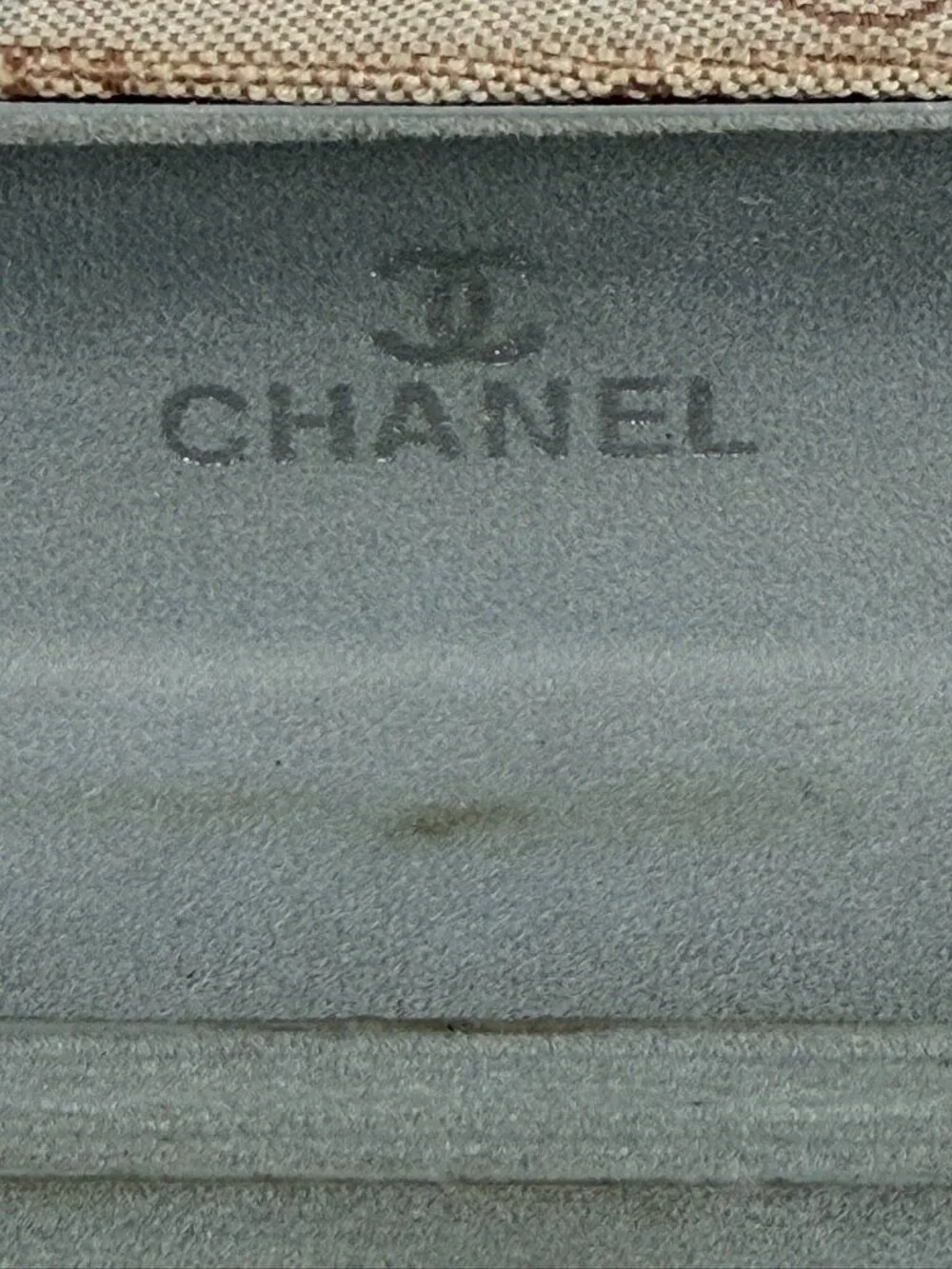 CHANEL CC Monogram Logo Tan Fabric Clamshell Eyeglass Sunglass Case